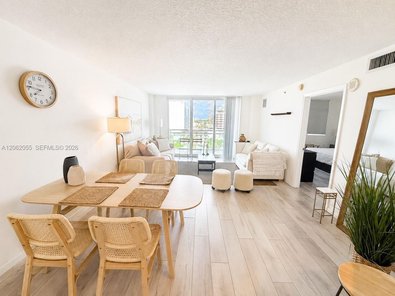 6917 Collins Ave, Unit 1026, Miami Beach, FL 33141 Photo