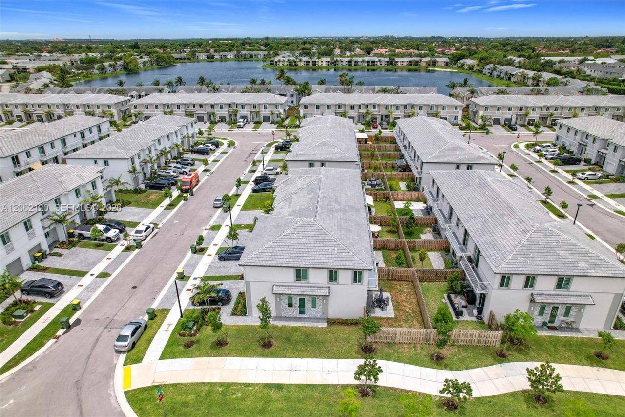 716 SE 14th St , Homestead, FL 33034 Photo