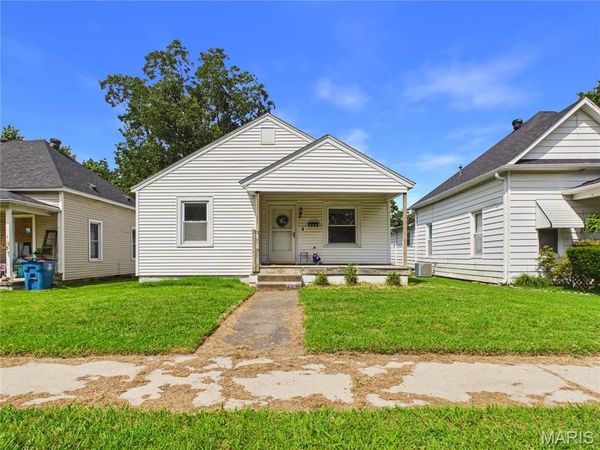 329 West Parker Ave, Chaffee, MO 63740