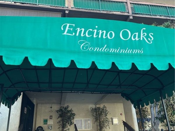5460 White Oak Avenue, Unit E207, Encino, CA 91316