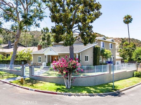 10159 Parr Avenue, Sunland, CA 91040