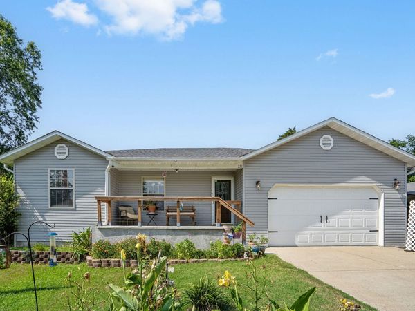 221 Foley Street , Hollister, MO 65672