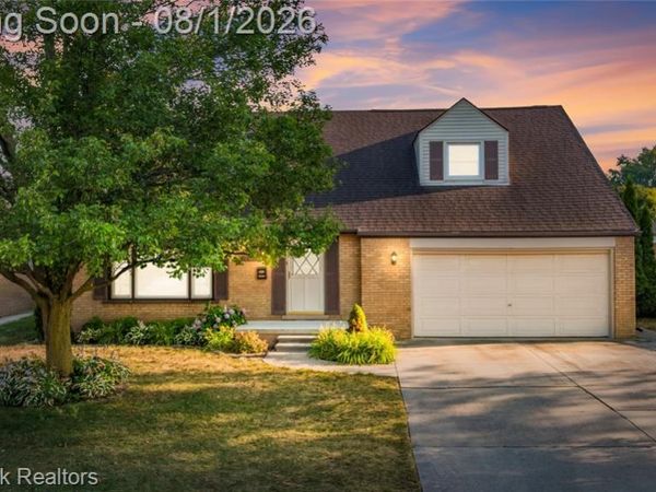 22596 Lange Street, St Clair Shores, Mi 48080