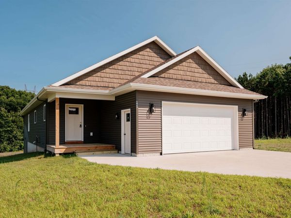 862 Coyote Lane, Traverse City, MI 49696