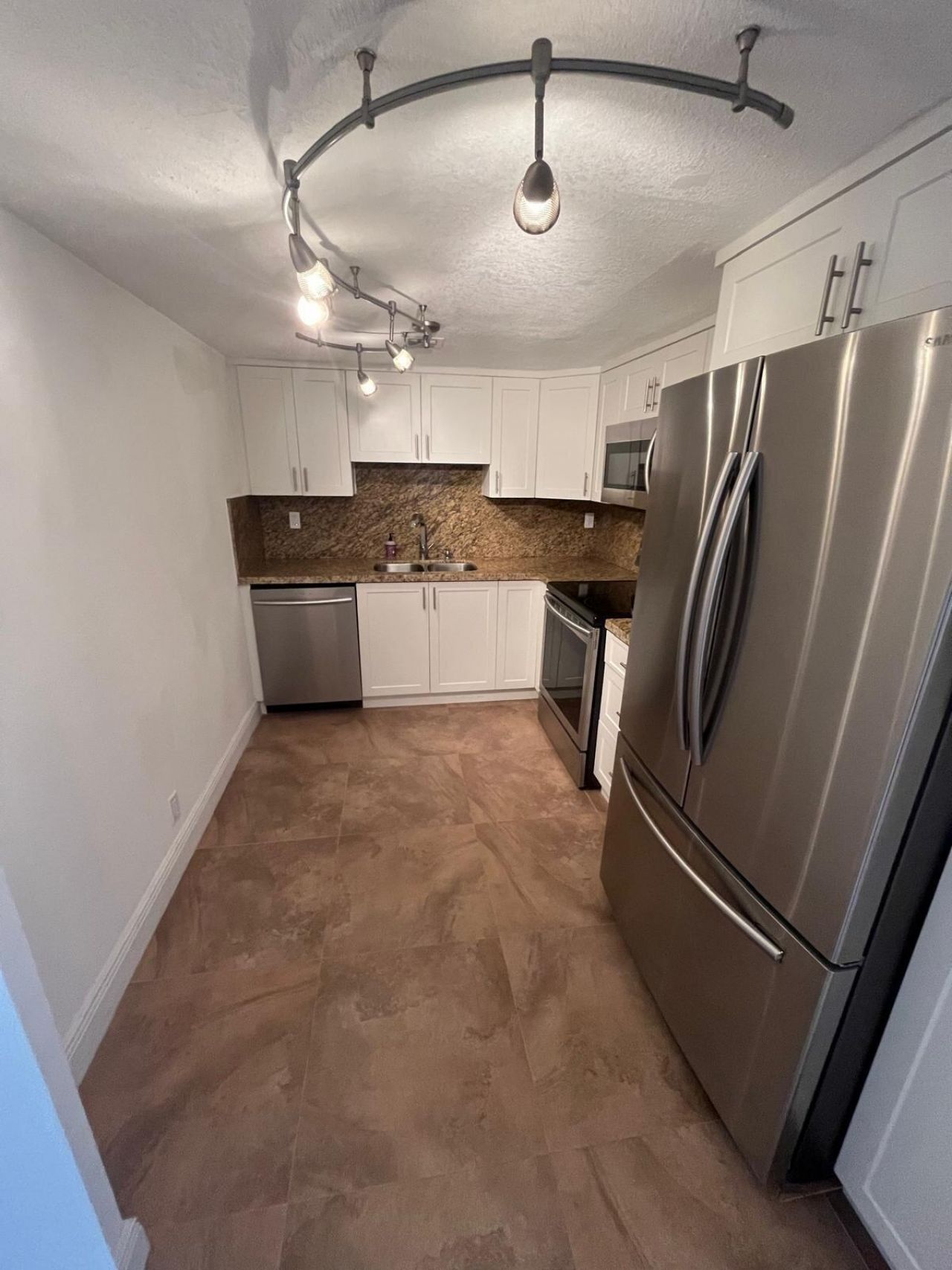 5415 Collins Avenue, Unit 202A, Miami Beach, FL 33140 Photo