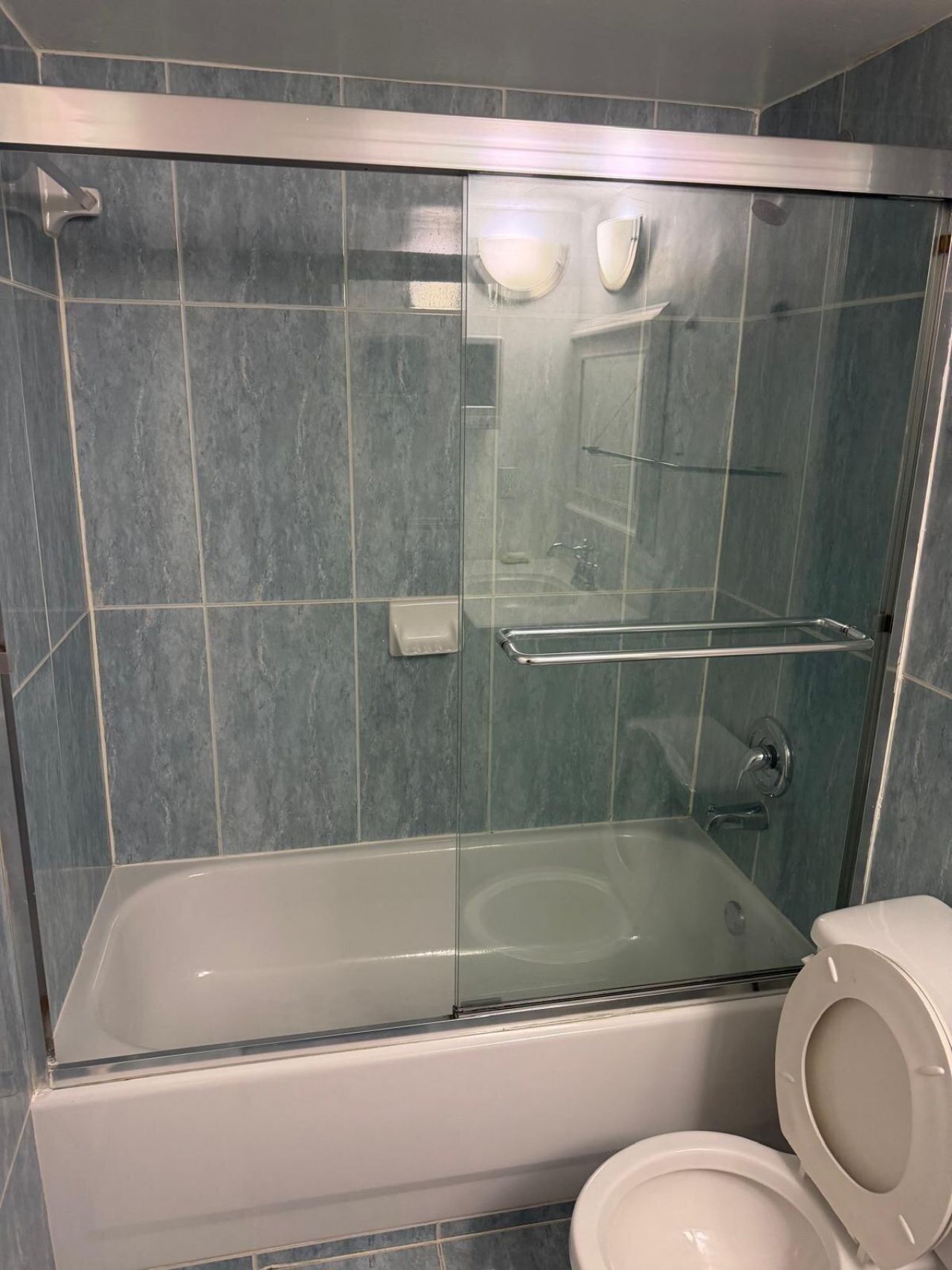 5415 Collins Avenue, Unit 202A, Miami Beach, FL 33140 Photo