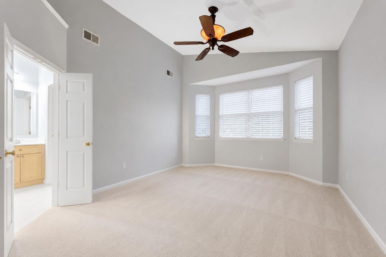1433 Coopers Hawk Drive Photo 11