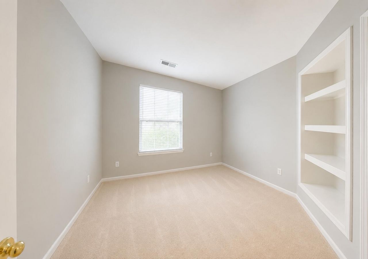1433 Coopers Hawk Drive Photo 18