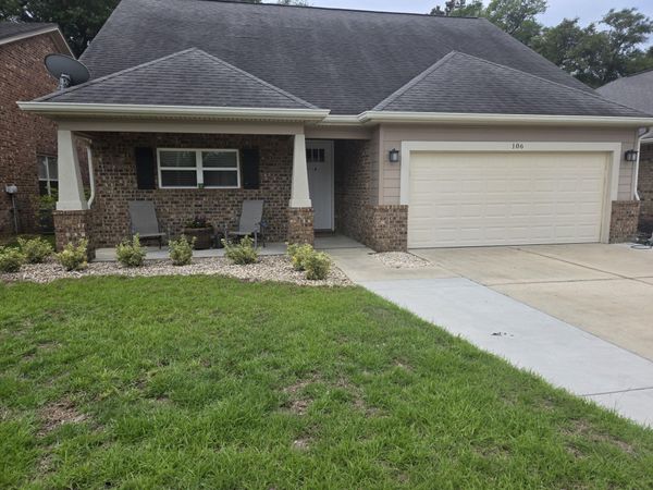 106 ARROWHEAD Way, Niceville, FL 32578