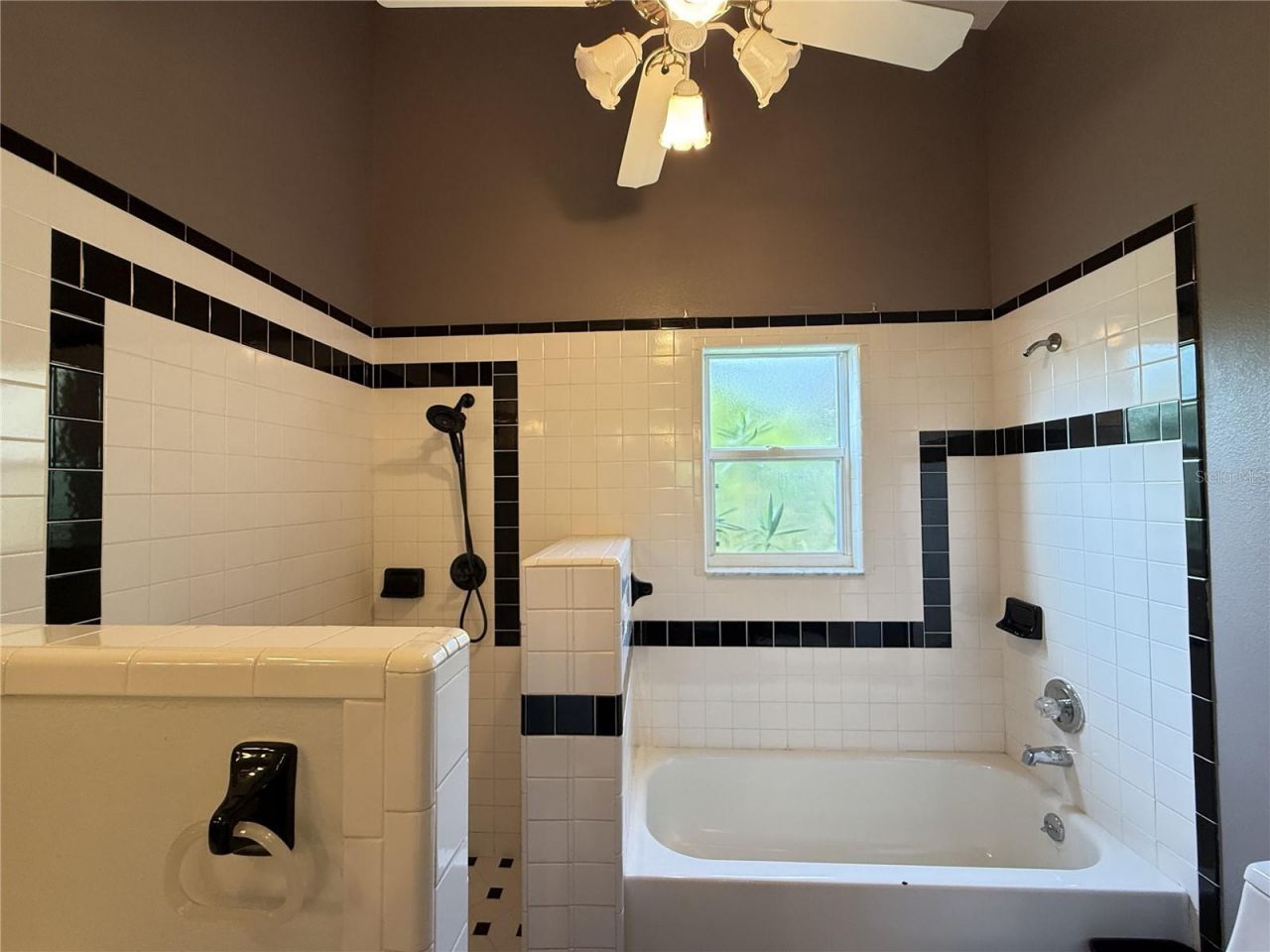 1 Harris Circle, Edgewater, FL 32141 Photo