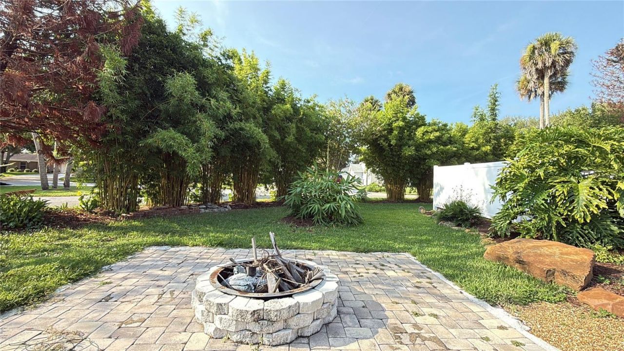 1 Harris Circle, Edgewater, FL 32141 Photo