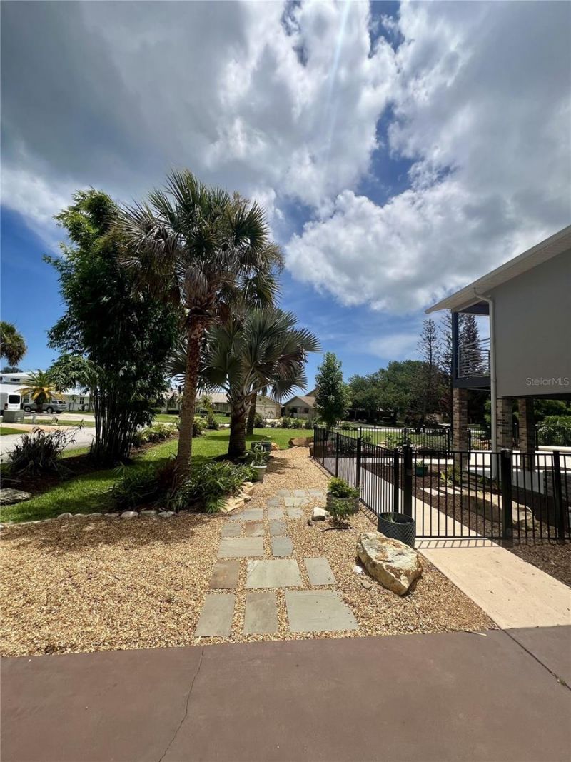 1 Harris Circle, Edgewater, FL 32141 Photo