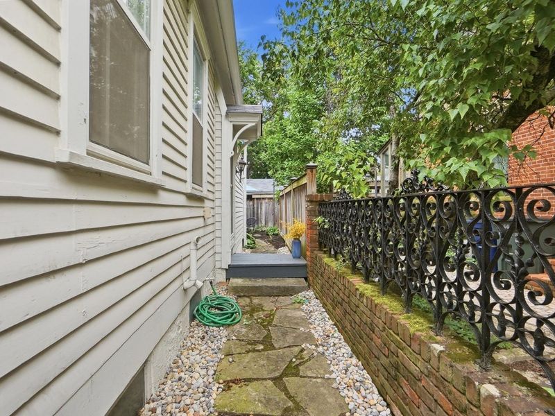 140 E Whittier Street , Columbus, OH 43206 Photo 39