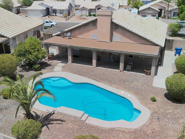 8565 W DENTON Lane, Glendale, AZ 85305