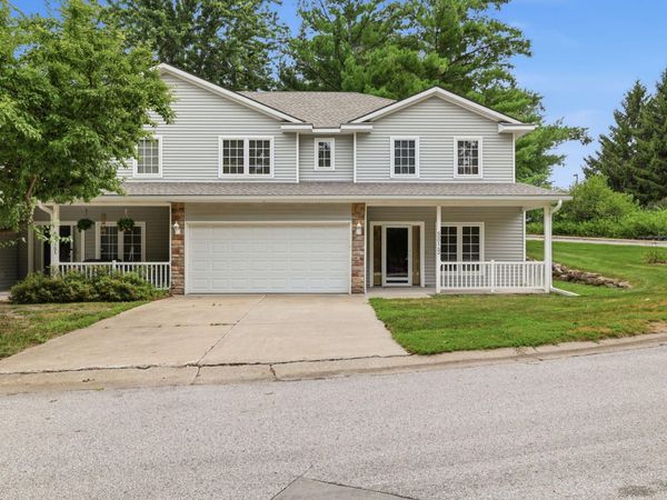 6001 Creston Avenue, Unit 52, Des Moines, IA 50321