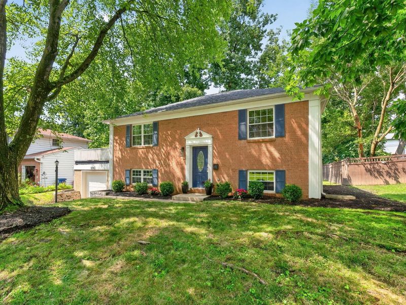 606 Woodsfield Drive, Columbus, OH 43214 Photo 1