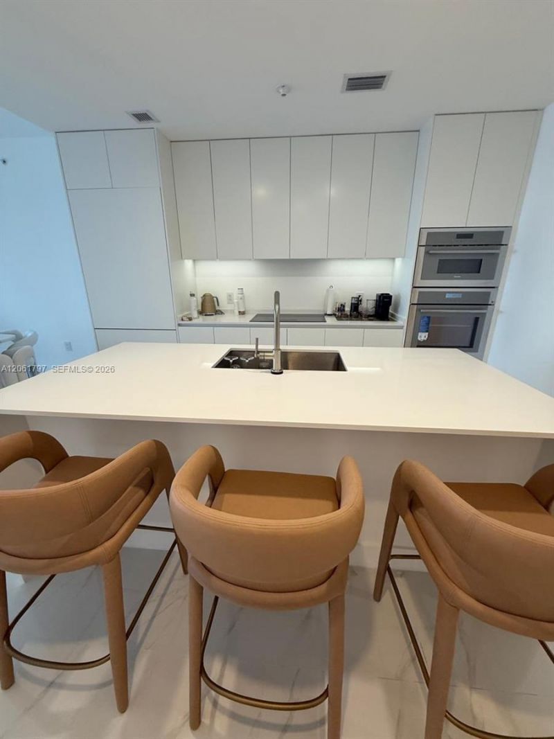 700 NE 24th St , Unit 2205, Miami, FL 33137 Photo