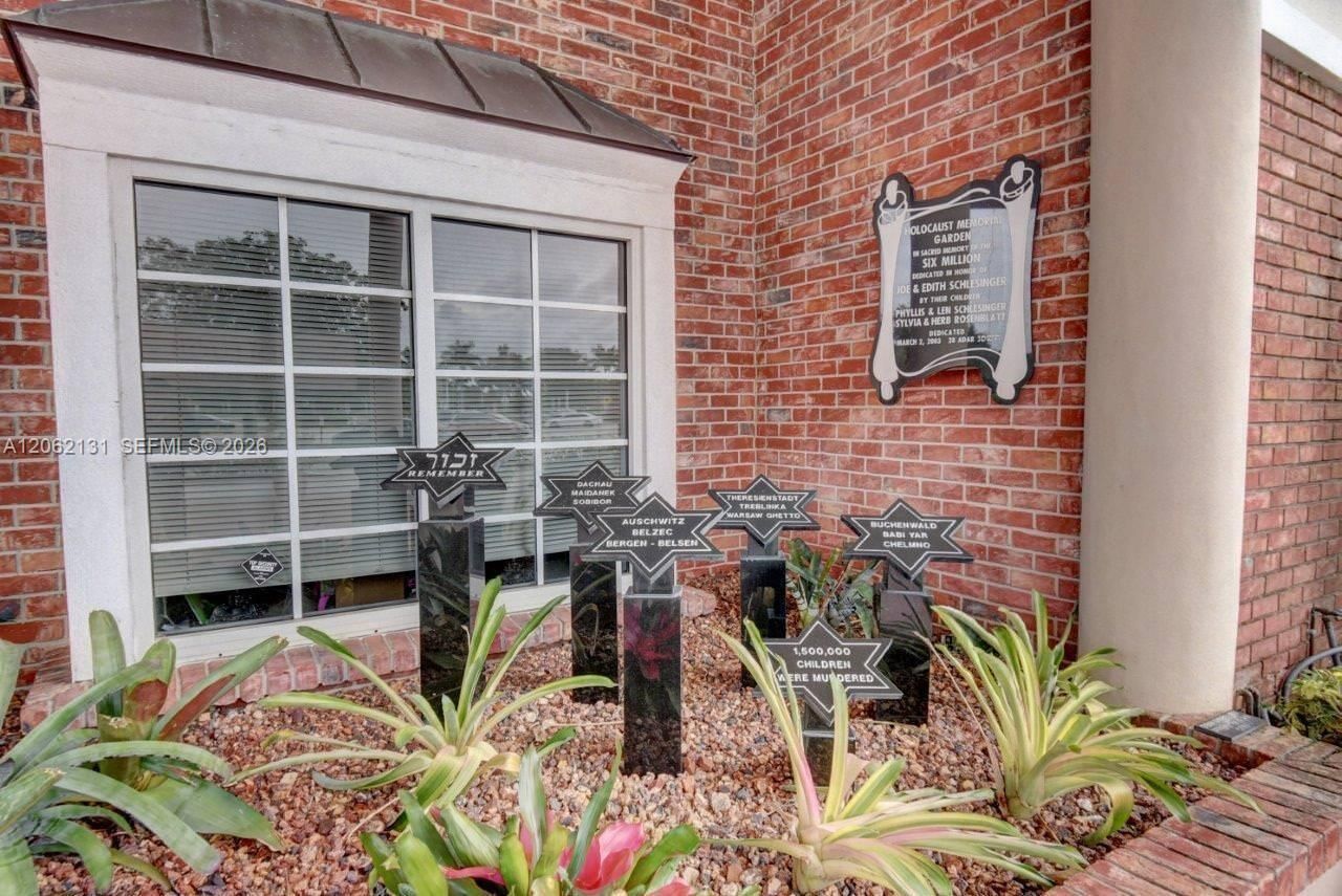 559 N Mansfield N, Unit 559, Boca Raton, FL 33434 Photo