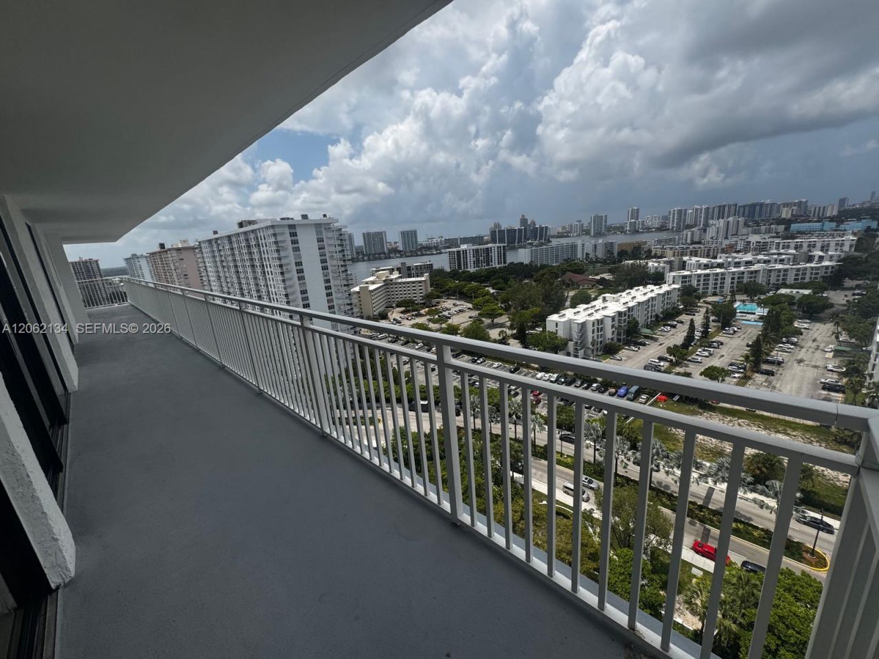 210 174th St, Unit 2110, Sunny Isles Beach, FL 33160 Photo