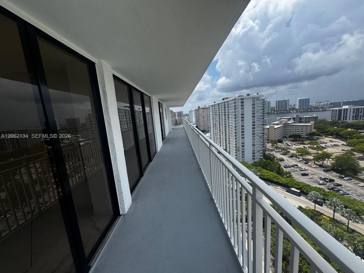210 174th St, Unit 2110, Sunny Isles Beach, FL 33160 Photo