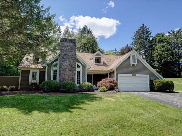 5 Glen Cannon, Pittsford, NY 14534
