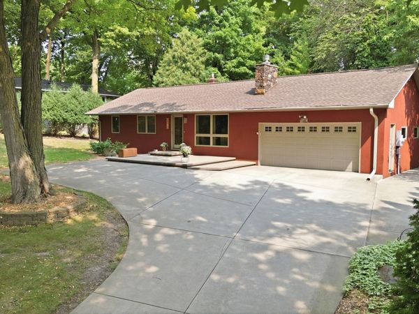 18416 Ridgewood Road, Minnetonka, MN 55391