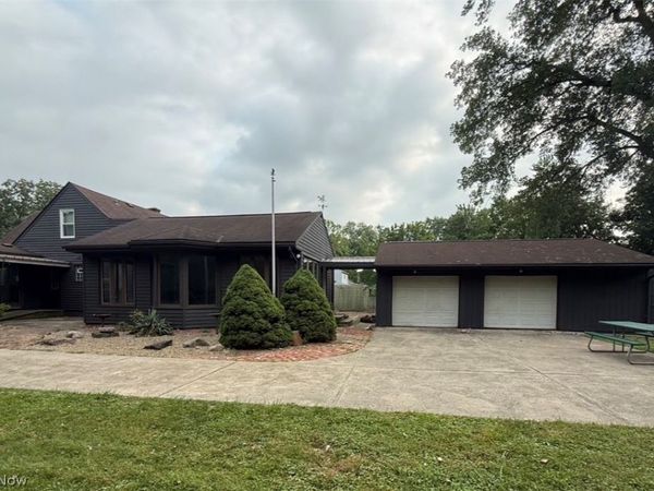 36349 S Riverview Drive , Eastlake, OH 44095