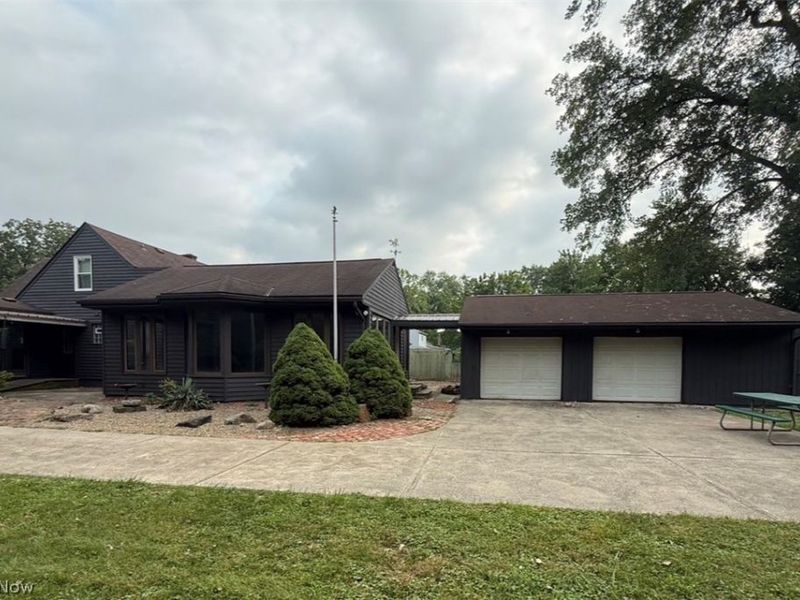 36349 S Riverview Drive, Eastlake, OH 44095 Photo 1