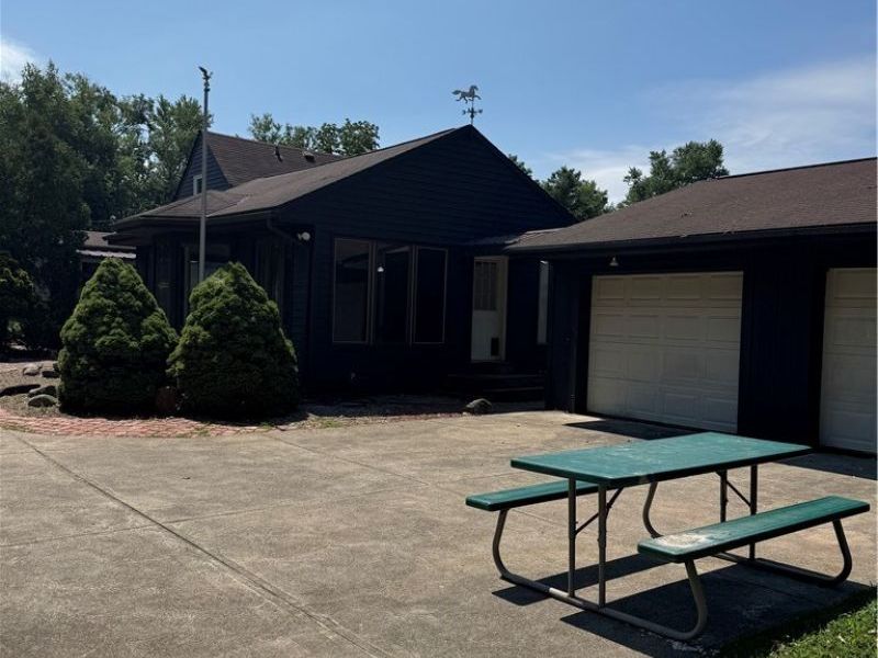 36349 S Riverview Drive, Eastlake, OH 44095 Photo 12