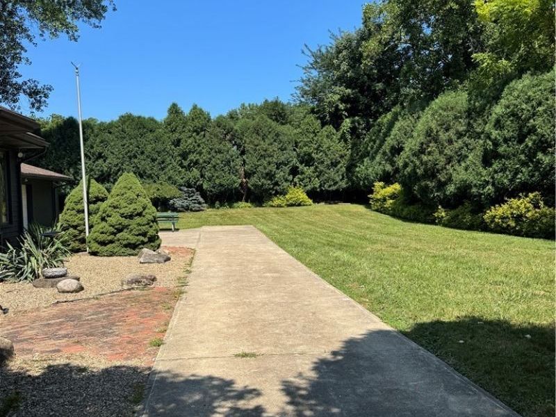 36349 S Riverview Drive, Eastlake, OH 44095 Photo 6