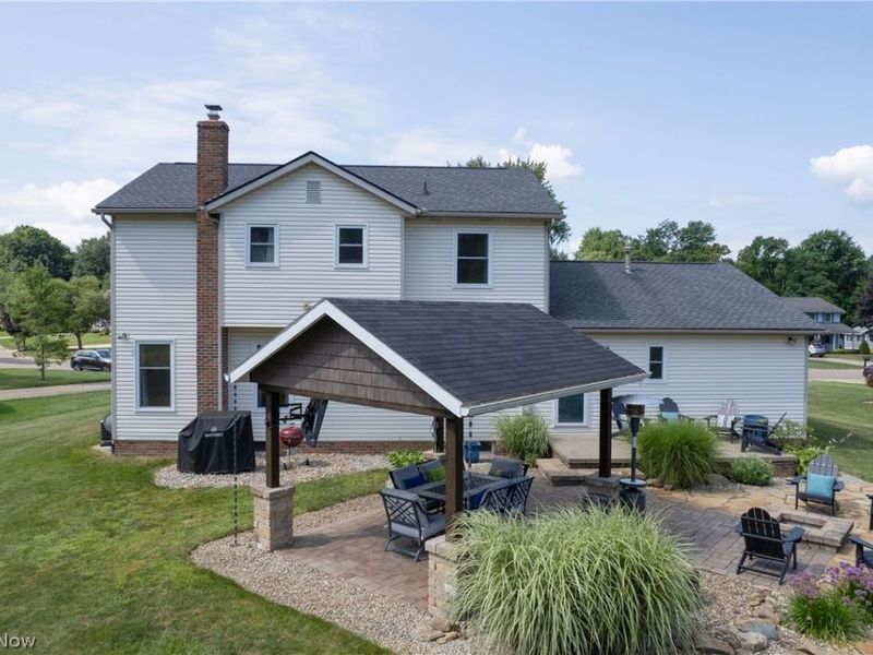 1547 Gulf Street NW, Uniontown, OH 44685 Photo 3