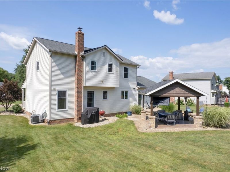 1547 Gulf Street NW, Uniontown, OH 44685 Photo 4