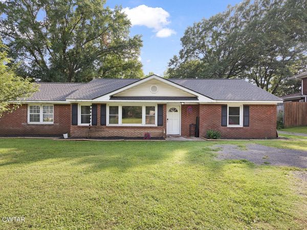 1350 Hollywood Drive , Jackson, TN 38301