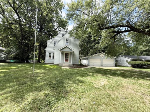 1601 5th Street , La Porte, IN 46350