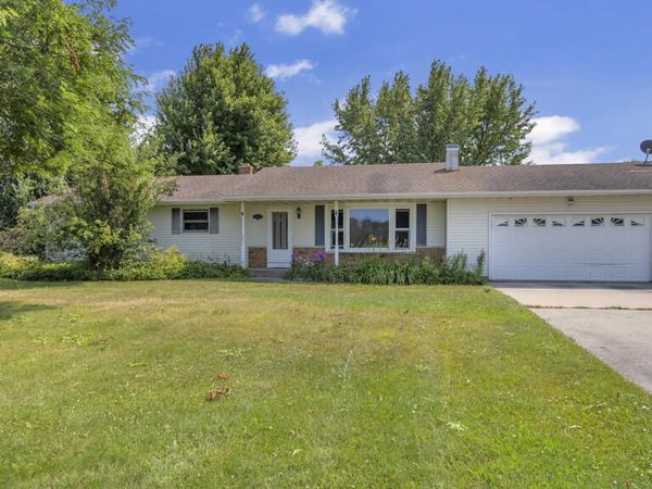 3311 Two Creeks Rd, Mishicot, WI 54228