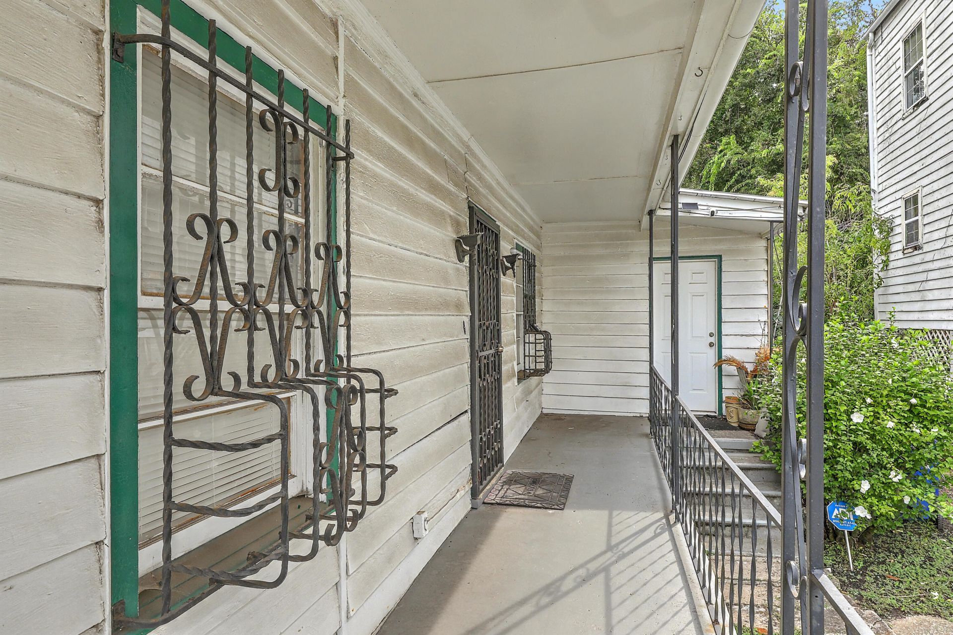 318 Ashley Avenue Photo 5