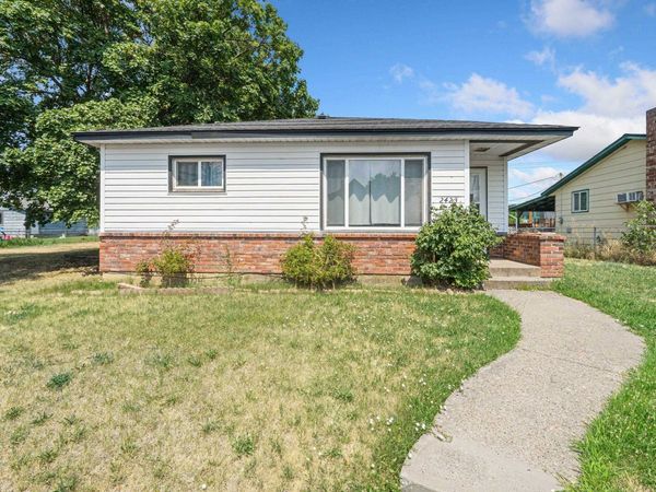 2423 E Empire Ave, Spokane, WA 99207