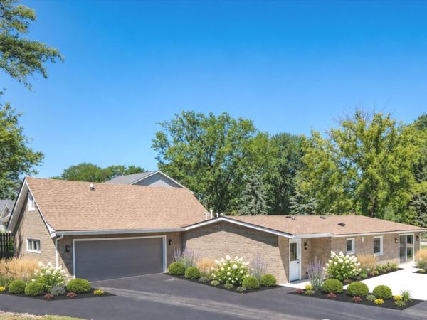 1823 E Park Place , Arlington Heights, IL 60004