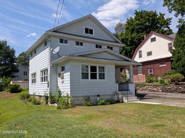 212 W Grove Street , Clarks Summit, PA 18411