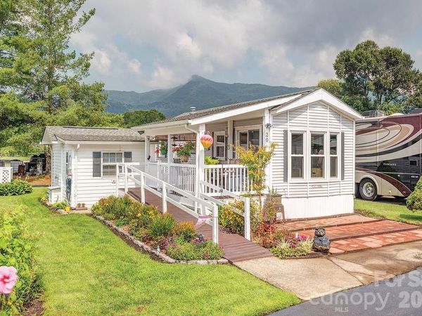 20 Strollers Lane, Waynesville, NC 28785