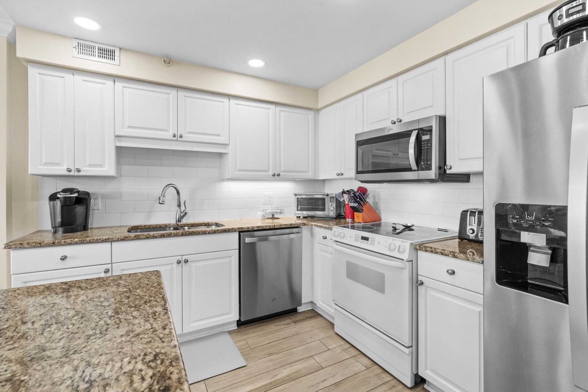 669 4-e Retreat Beach Circle Photo 18