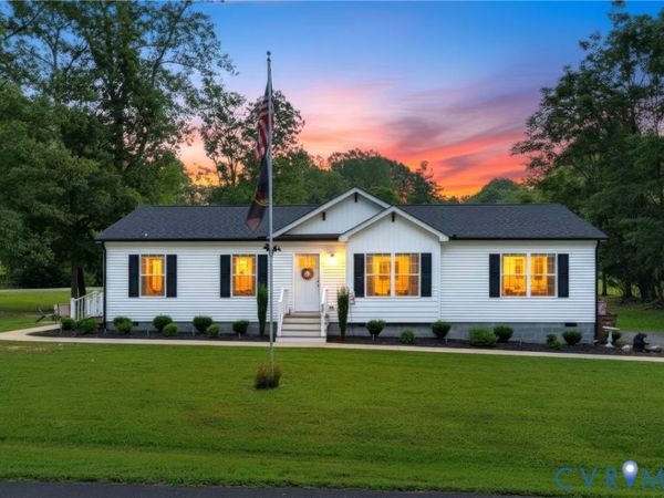 64 Pine Road , Louisa, VA 23093