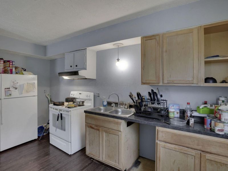 1827 E Lakeview Avenue, Columbus, OH 43224 Photo 38