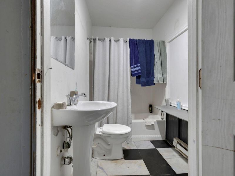 1827 E Lakeview Avenue, Columbus, OH 43224 Photo 42