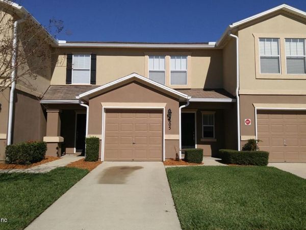 1500 CALMING WATER Drive, Unit 5605, Fleming Island, FL 32003