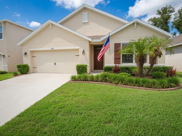 9527 SUNSTONE BOULEVARD , THONOTOSASSA, FL 33592