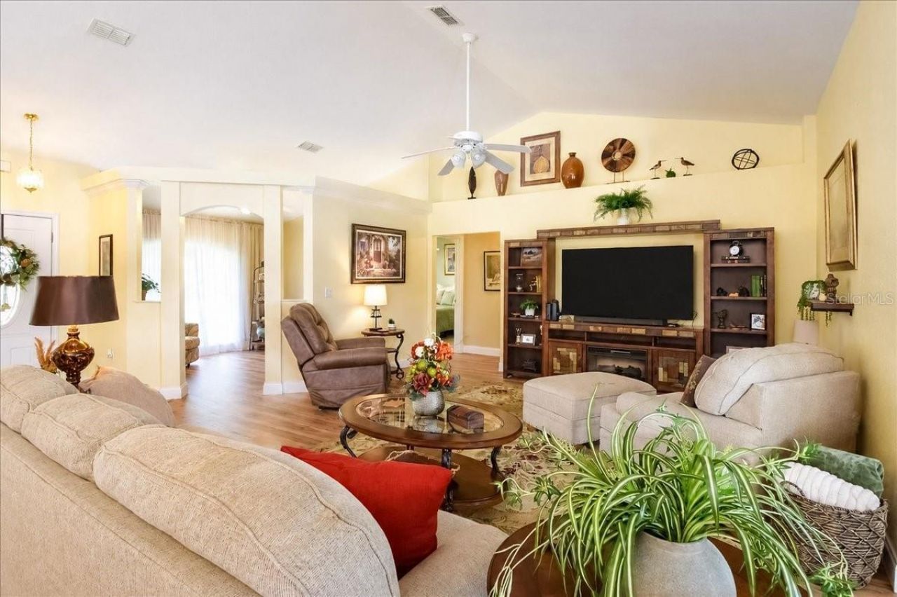 1081 NE 130th Terrace, Silver Springs, FL 34488 Photo