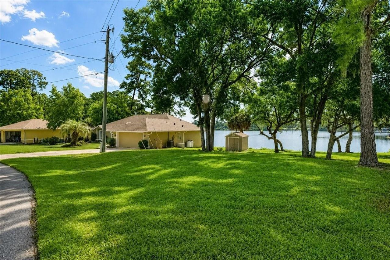 1081 NE 130th Terrace, Silver Springs, FL 34488 Photo