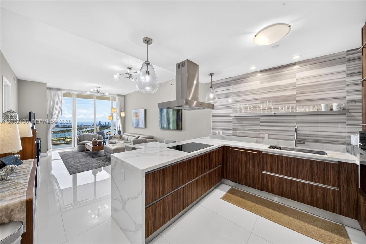1100 Biscayne Blvd , Unit 5502, Miami, FL 33132 Photo