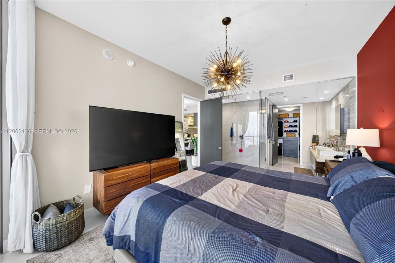 1100 Biscayne Blvd , Unit 5502, Miami, FL 33132 Photo